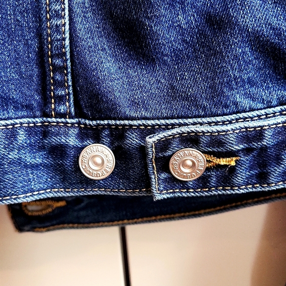 Banana Republic Women's Jean Jacket - Size XS - NWT - Picture 6 of 6